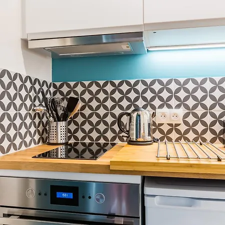 Clublord - Modern In The Heart Of Apartment
